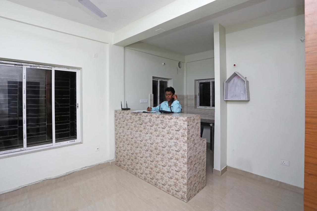Oyo 17187 Urban Casa Hotel Kolkata Ngoại thất bức ảnh