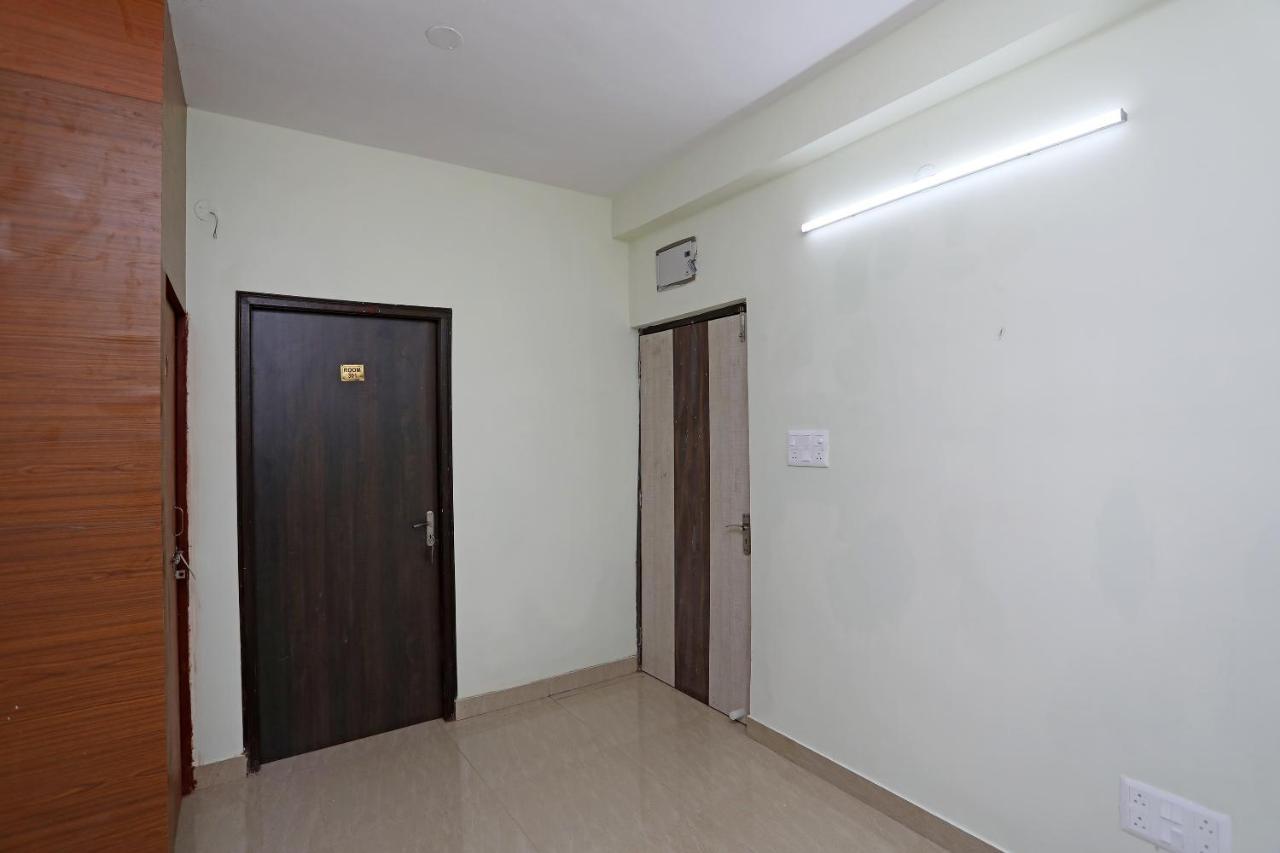 Oyo 17187 Urban Casa Hotel Kolkata Ngoại thất bức ảnh